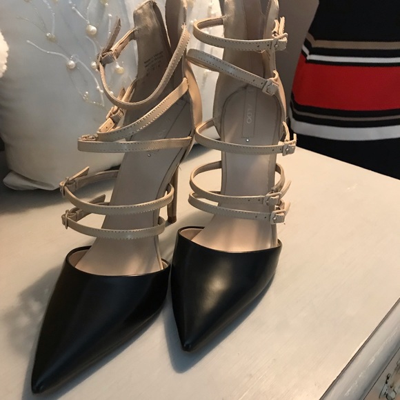 Women’s Aldo dress shoes - Picture 3 of 4